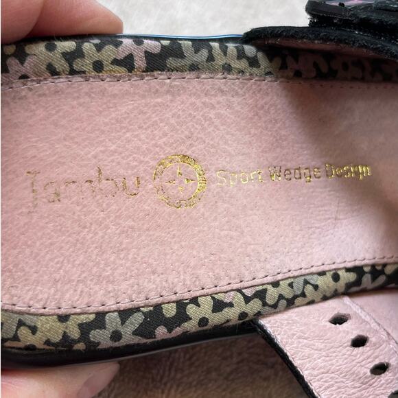 Jambu Women's Black Suede Slip-On Summer Vacation Wedge Shoes Size 11 - Picture 2 of 11